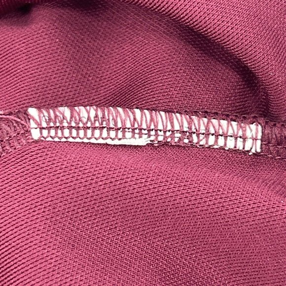 Virginia Tech Hokies Under Armour Shirt Men 2XL Maroon ShortSleeve Polo HeatGear - Picture 4 of 9